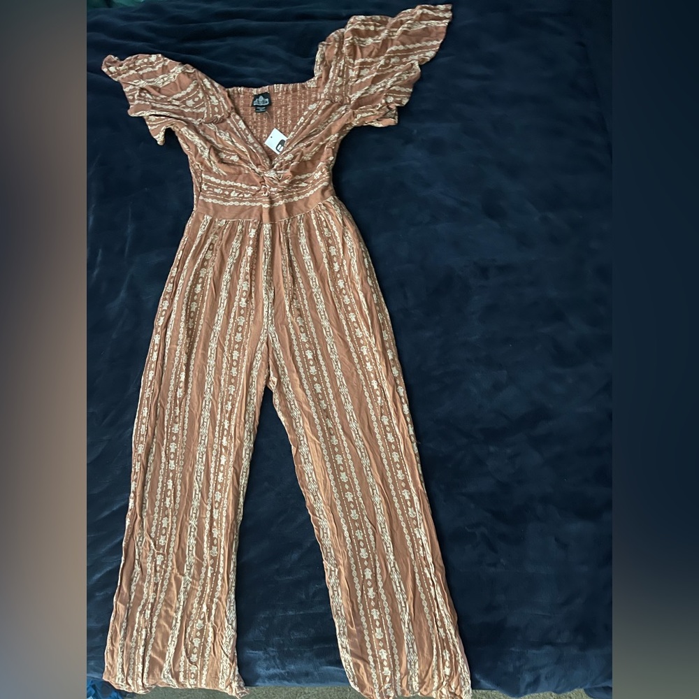 Medium Buckle Angie Jumper - Picture 4 of 7